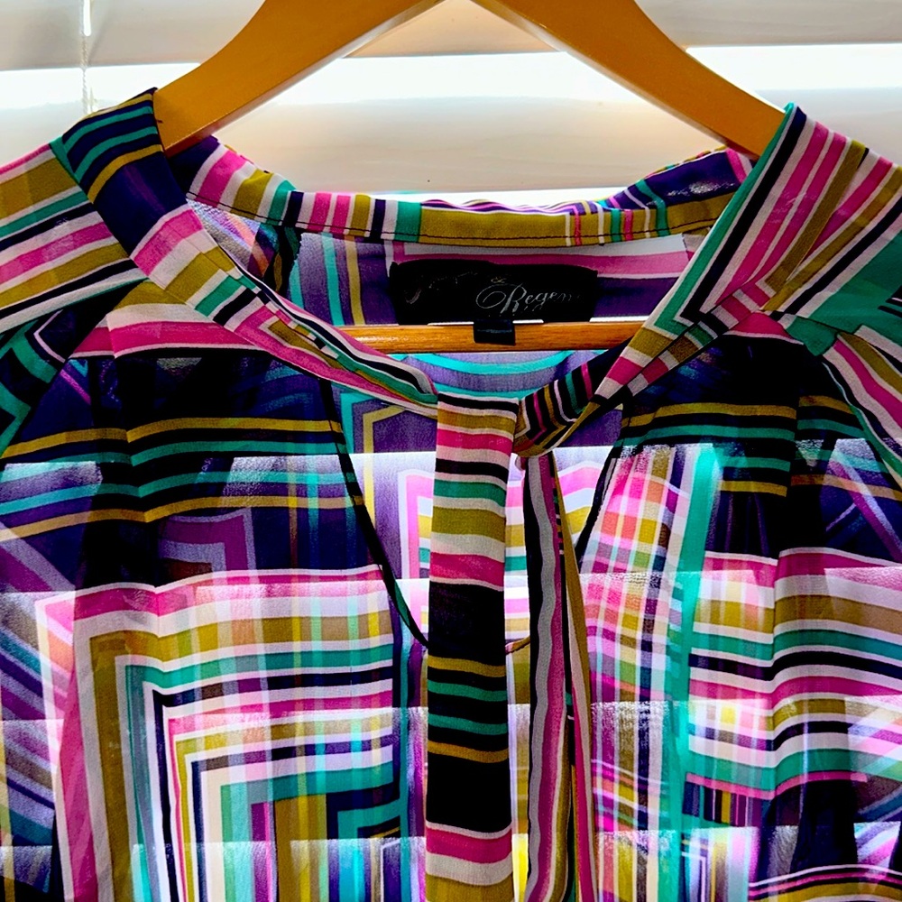 Beautiful Oxford and Regent, sheer blouse, 100% polyester, geometric design